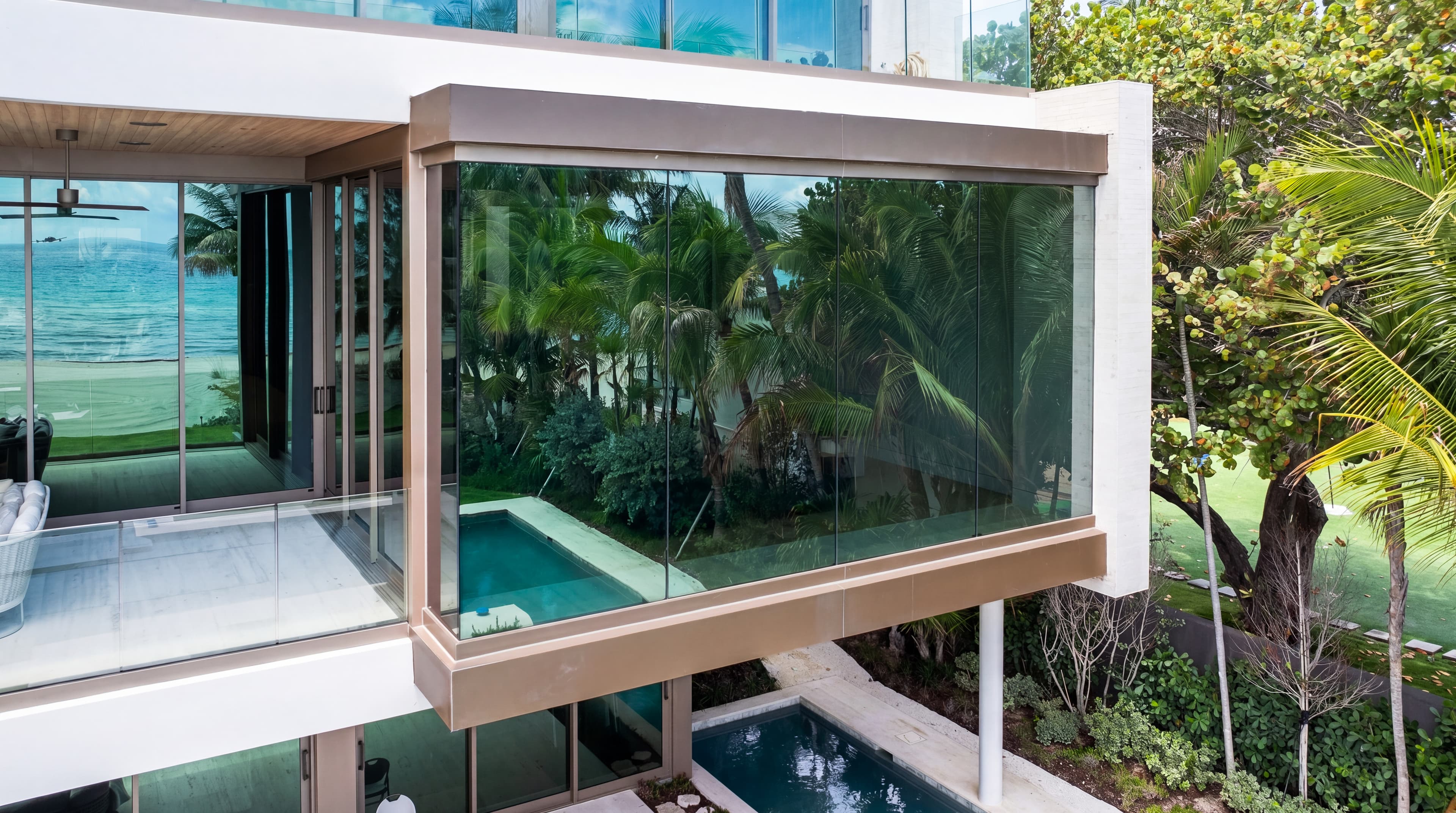 215 Ocean Boulevard. Golden Beach — image 2