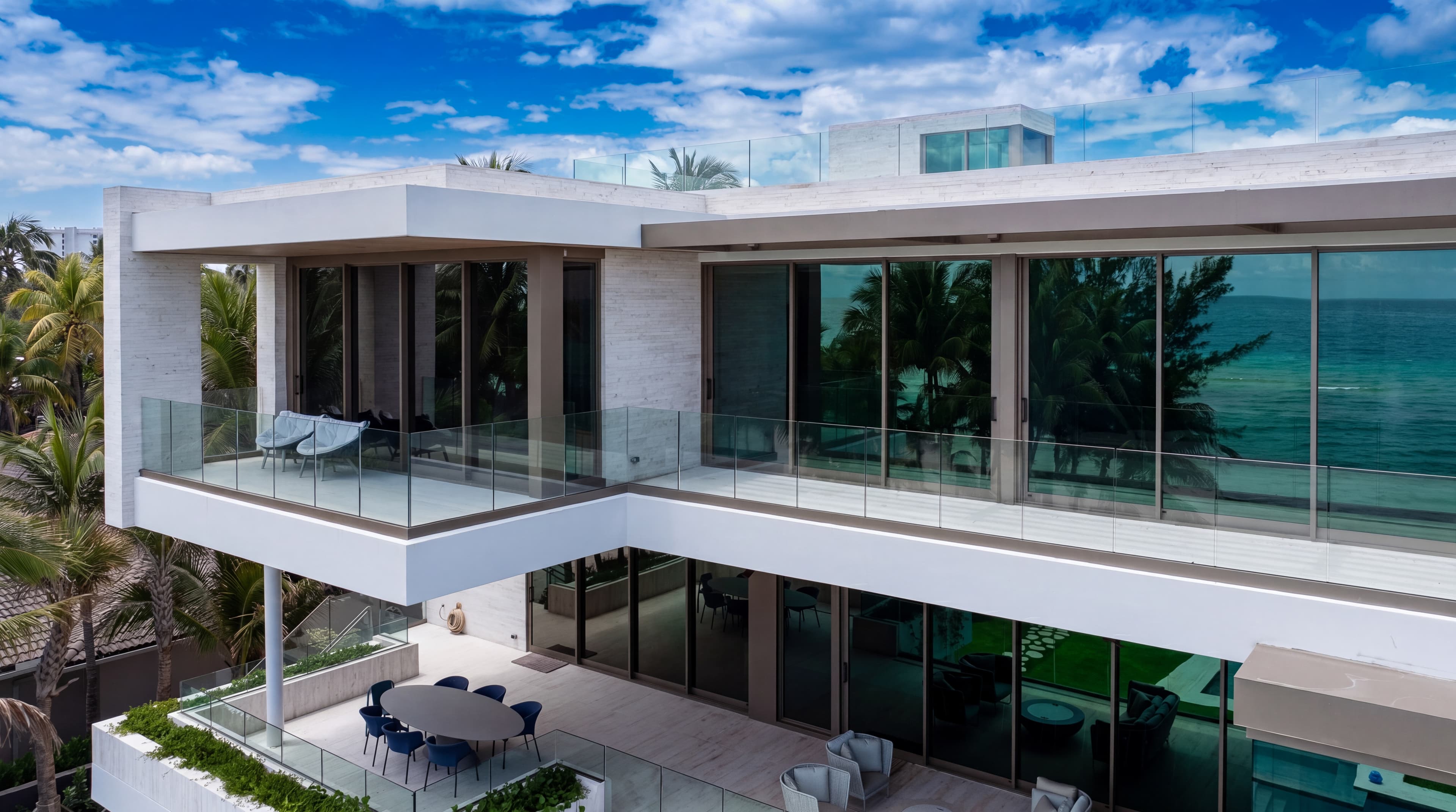 215 Ocean Boulevard. Golden Beach — image 3
