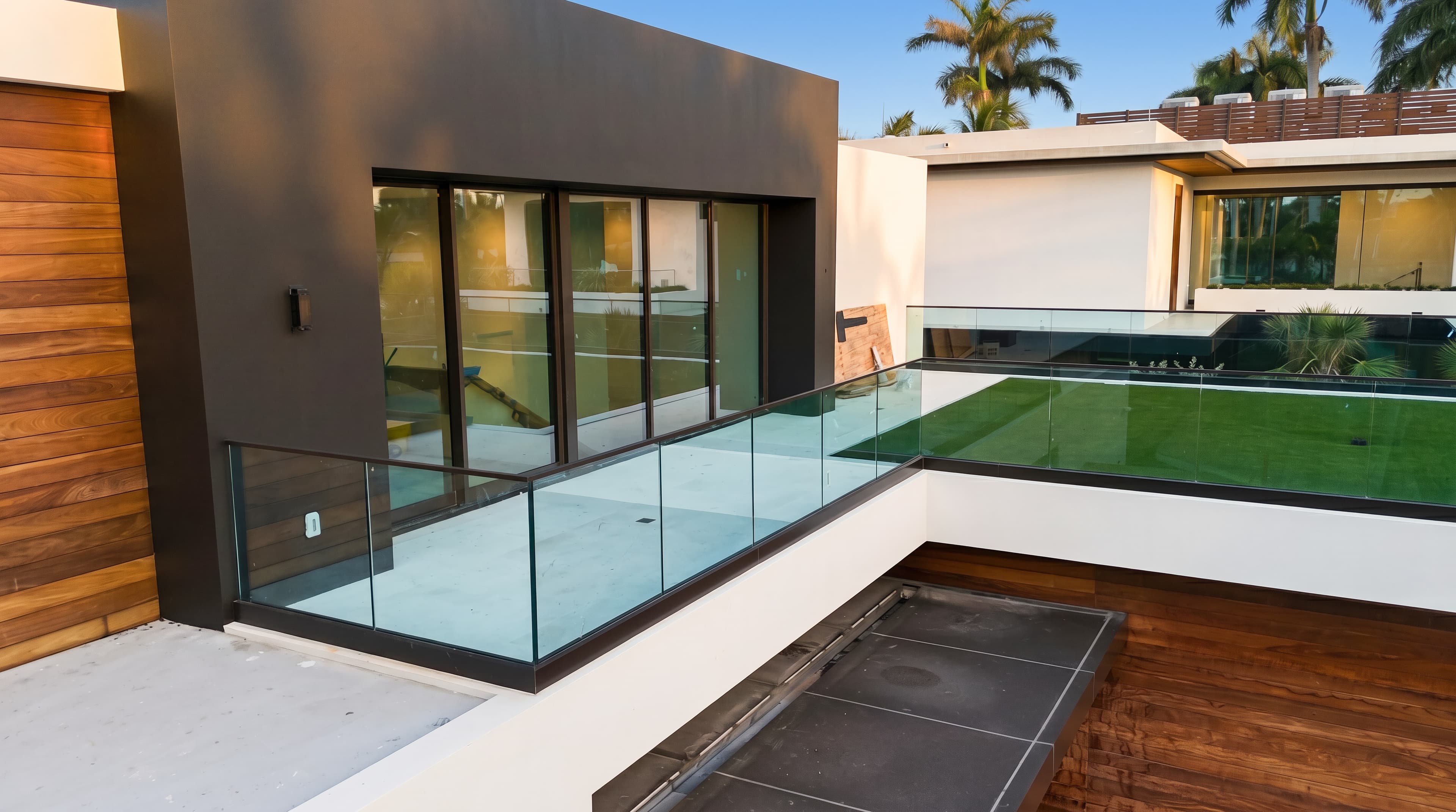 2300 Sunset Dr — image 3