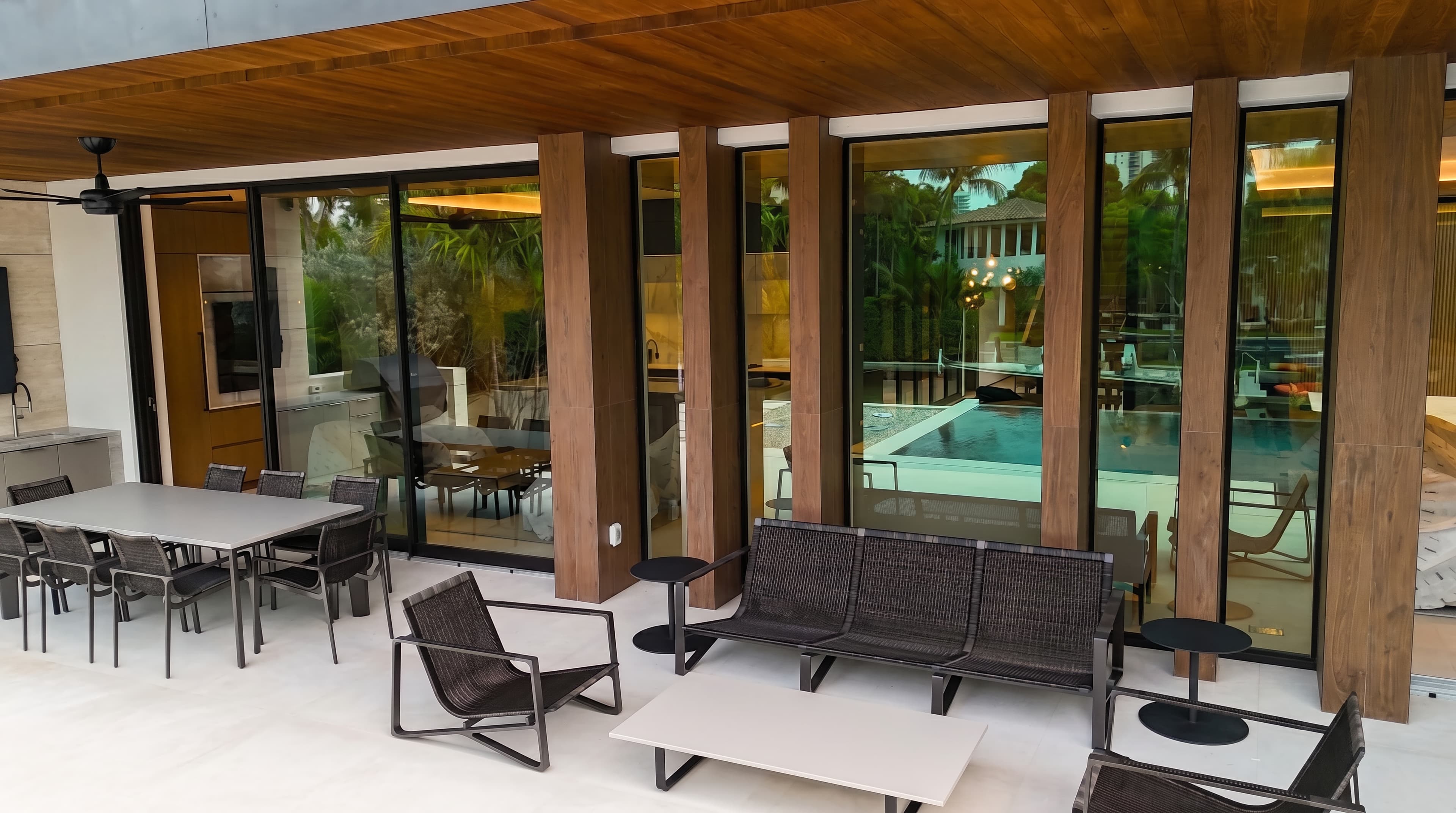 2300 Sunset Dr — image 4