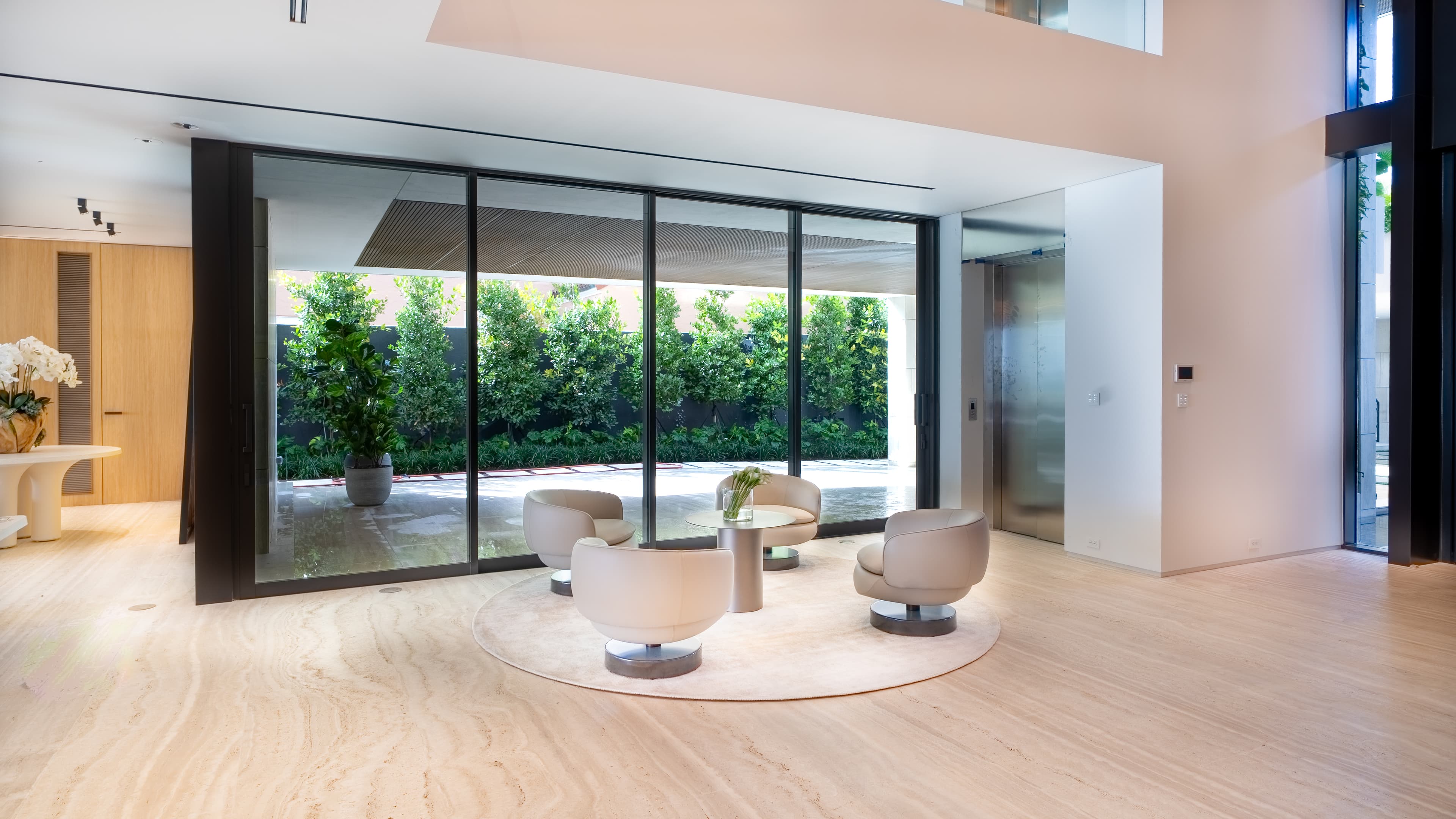 255 Ocean Boulevard — image 4
