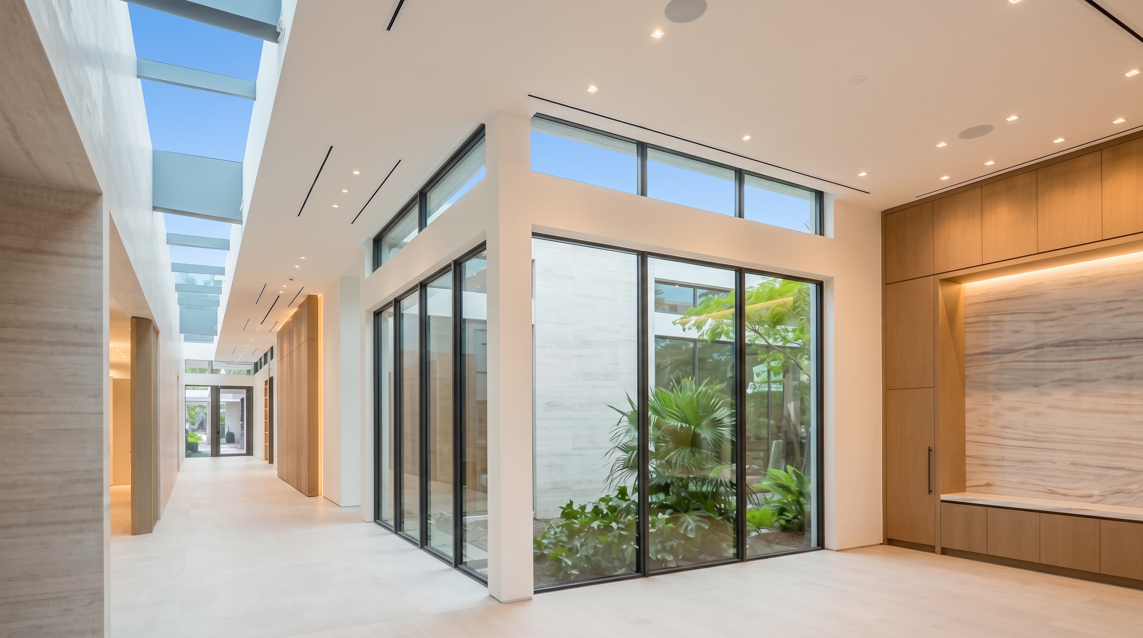 4525 Pine Tree Dr — image 2