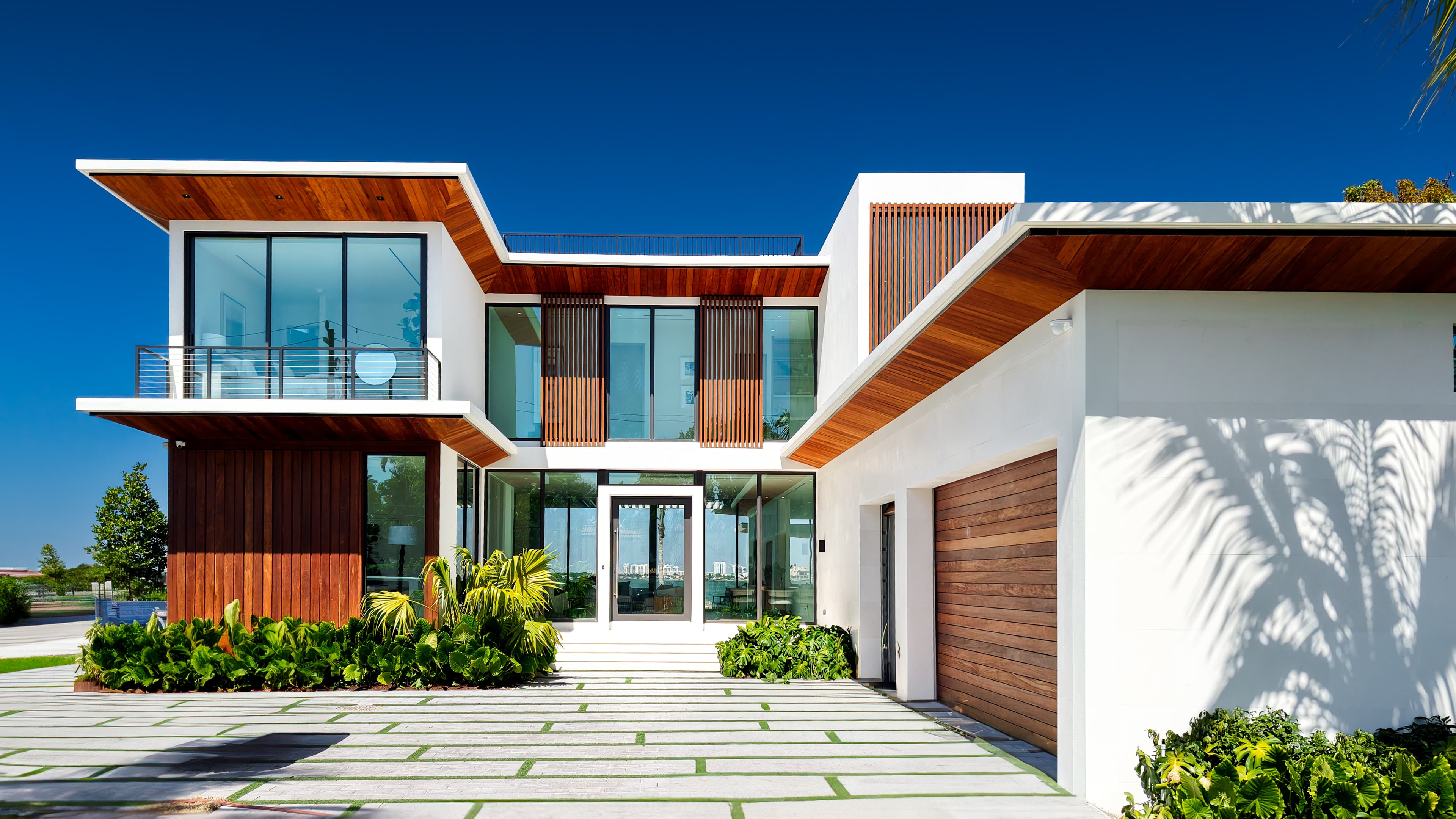4774 N Bay Road — image 3