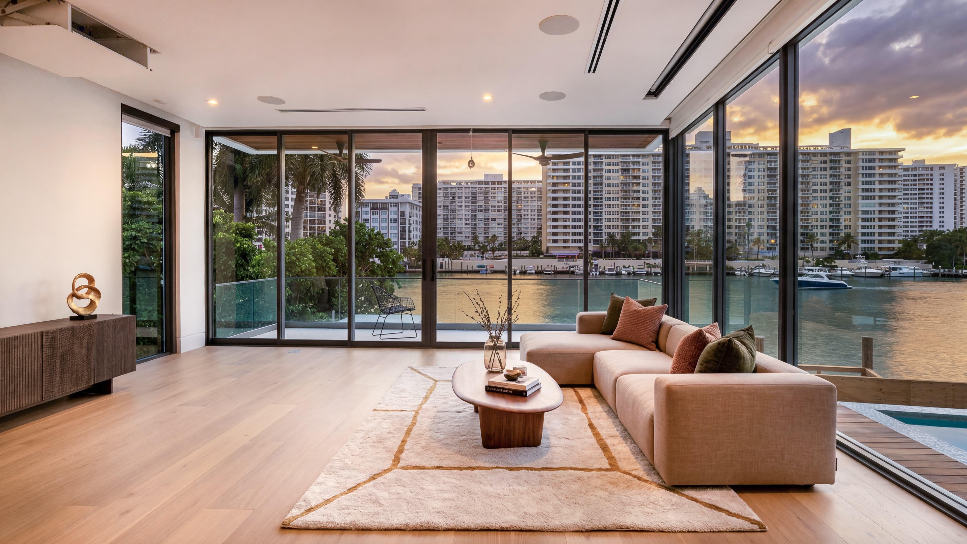 5699 Pine Tree Dr — image 1